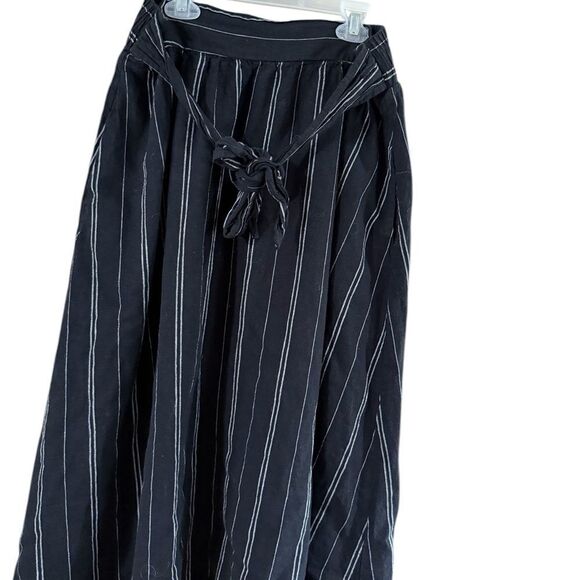 Time and Tru Black A Line Midi Skirt Tie Front - Picture 8 of 9